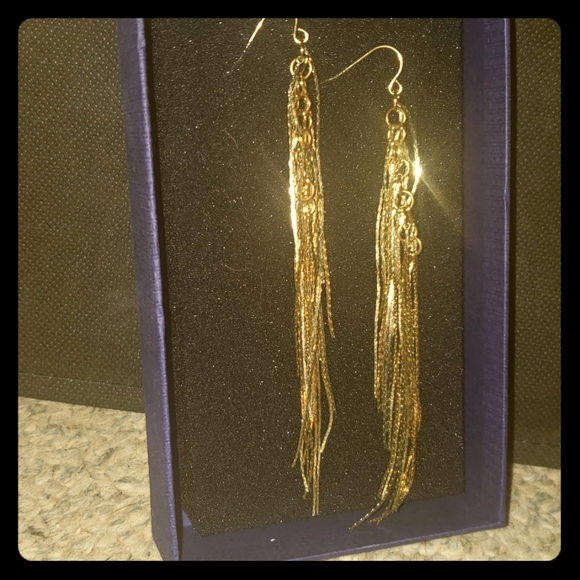 Vintage gold dangle earings